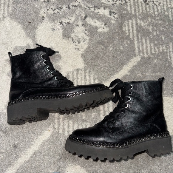 Vince Camuto Women's Mindinta Black Chain Trim Lug Bottom Combat Boot - Picture 5 of 8